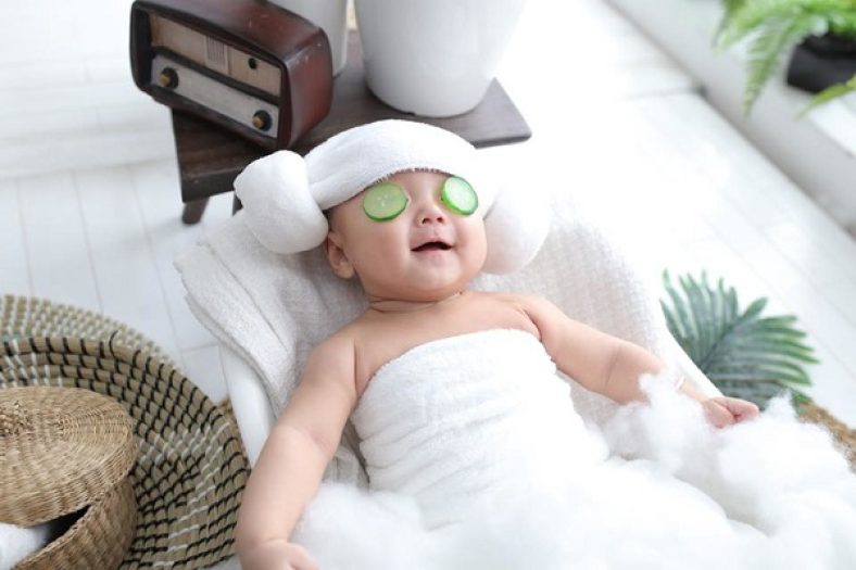  Cách gấp khăn làm gối cho trẻ sơ sinh có một giấc ngủ êm